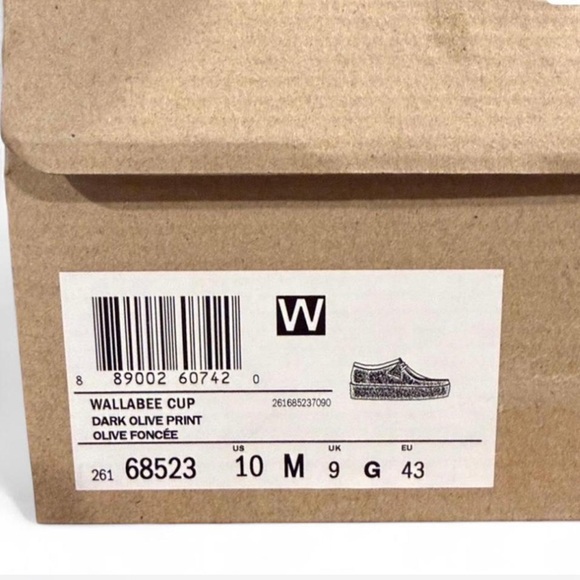 NWT Clarks Men’s Dark Olive Print Wallabee Cup Size US 10 Men’s - Picture 7 of 7